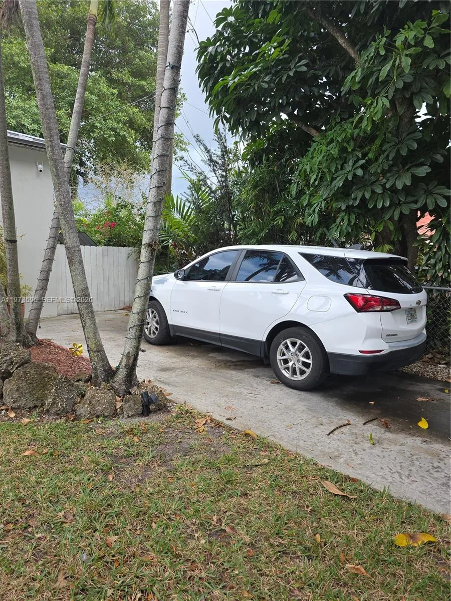 2725 Sw 82nd Ave, Miami, Florida 33155, Miami, Florida 33155, 5 Bedrooms Bedrooms, ,4 BathroomsBathrooms,Residential,For Sale,2725 Sw 82nd Ave, Miami, Florida 33155,A11973595