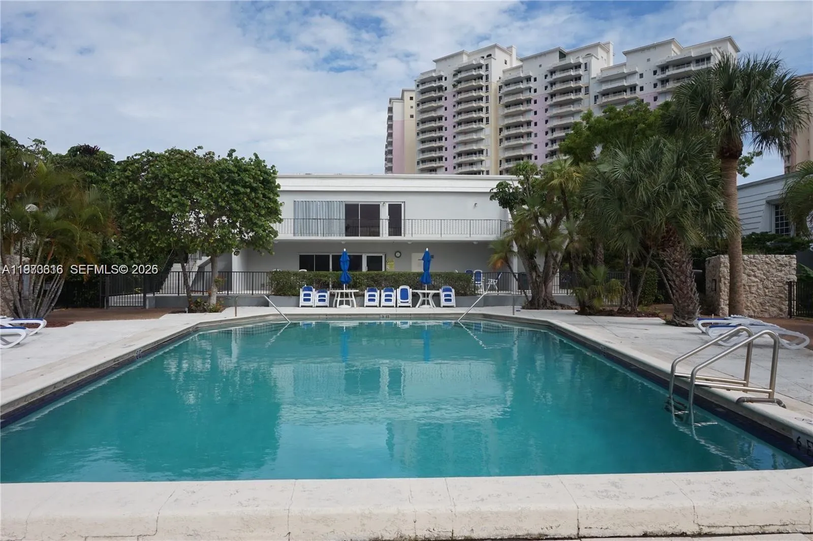 210 Sea View Dr 410, Key Biscayne, Florida 33149, Key Biscayne, Florida 33149, 2 Bedrooms Bedrooms, ,2 BathroomsBathrooms,Residential Lease,For Rent,210 Sea View Dr 410, Key Biscayne, Florida 33149,A11973616