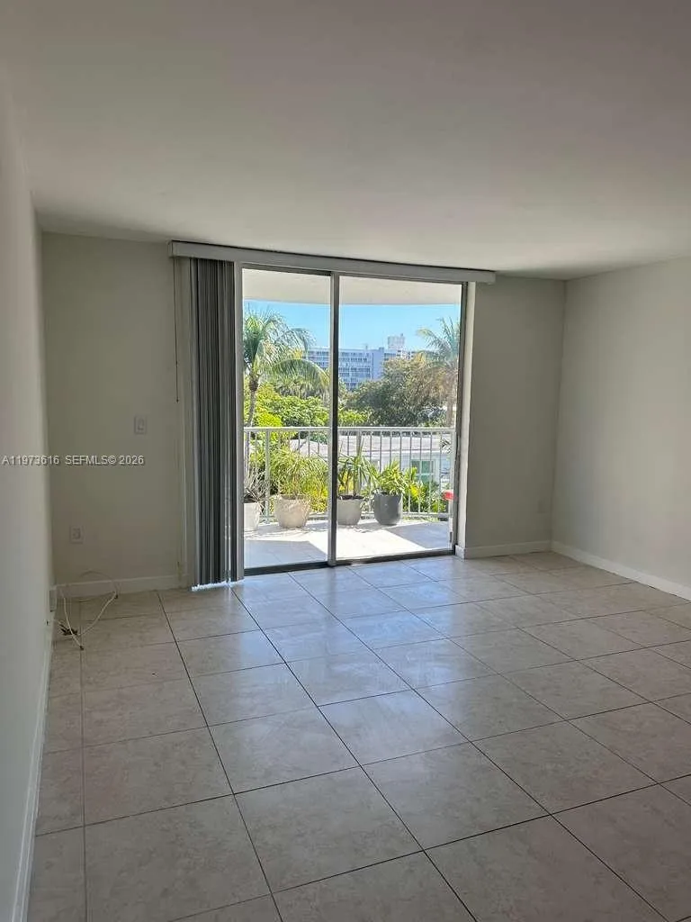 210 Sea View Dr 410, Key Biscayne, Florida 33149, Key Biscayne, Florida 33149, 2 Bedrooms Bedrooms, ,2 BathroomsBathrooms,Residential Lease,For Rent,210 Sea View Dr 410, Key Biscayne, Florida 33149,A11973616