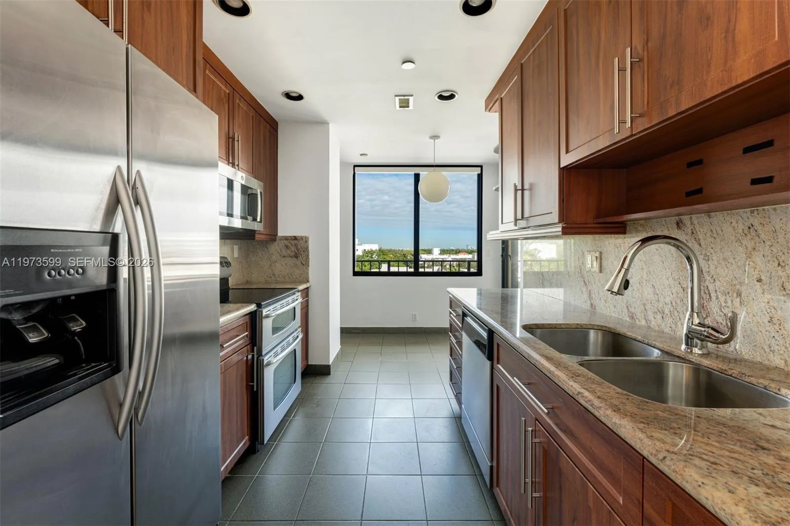 151 Crandon Blvd 600, Key Biscayne, Florida 33149, Key Biscayne, Florida 33149, 2 Bedrooms Bedrooms, ,2 BathroomsBathrooms,Residential,For Sale,151 Crandon Blvd 600, Key Biscayne, Florida 33149,A11973599
