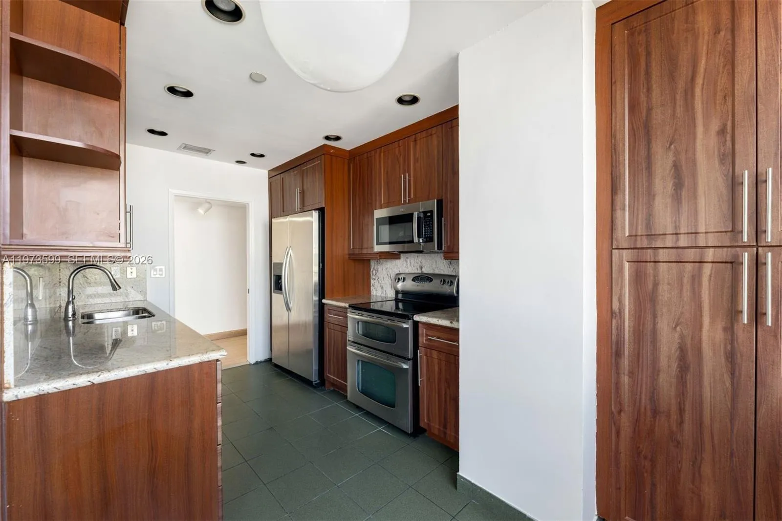 151 Crandon Blvd 600, Key Biscayne, Florida 33149, Key Biscayne, Florida 33149, 2 Bedrooms Bedrooms, ,2 BathroomsBathrooms,Residential,For Sale,151 Crandon Blvd 600, Key Biscayne, Florida 33149,A11973599