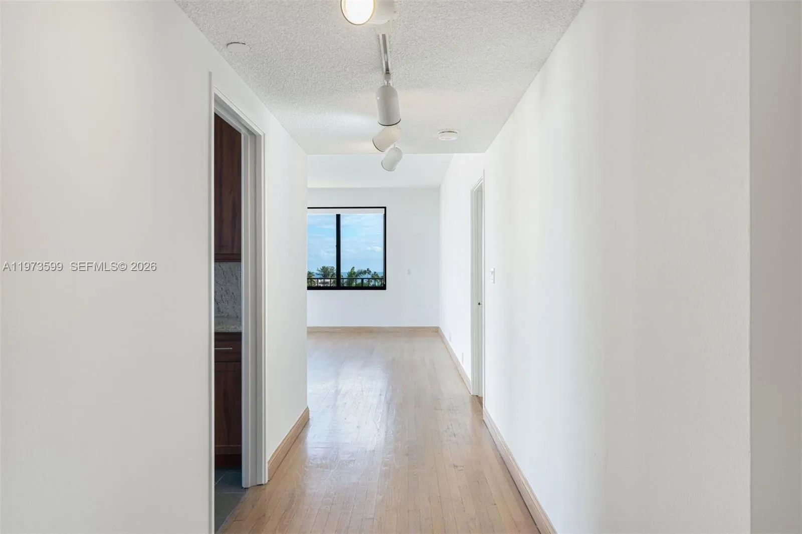 151 Crandon Blvd 600, Key Biscayne, Florida 33149, Key Biscayne, Florida 33149, 2 Bedrooms Bedrooms, ,2 BathroomsBathrooms,Residential,For Sale,151 Crandon Blvd 600, Key Biscayne, Florida 33149,A11973599