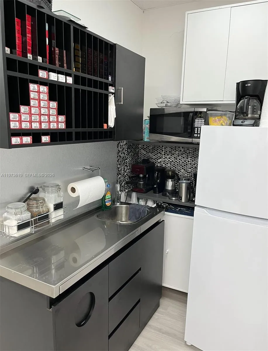 16774 Nw 67th Ave, Hialeah, Florida 33015, Hialeah, Florida 33015, ,Business Opportunity,For Sale,16774 Nw 67th Ave, Hialeah, Florida 33015,A11973619