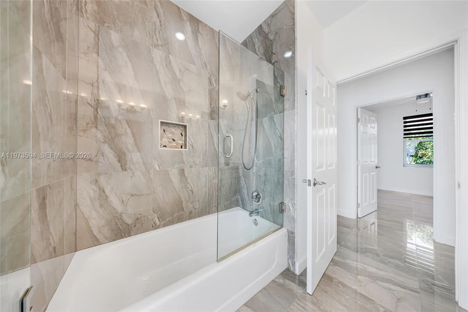 13264 Lakeside Ter Na, Cooper City, Florida 33330, Cooper City, Florida 33330, 4 Bedrooms Bedrooms, ,2 BathroomsBathrooms,Residential Lease,For Rent,13264 Lakeside Ter Na, Cooper City, Florida 33330,A11973594