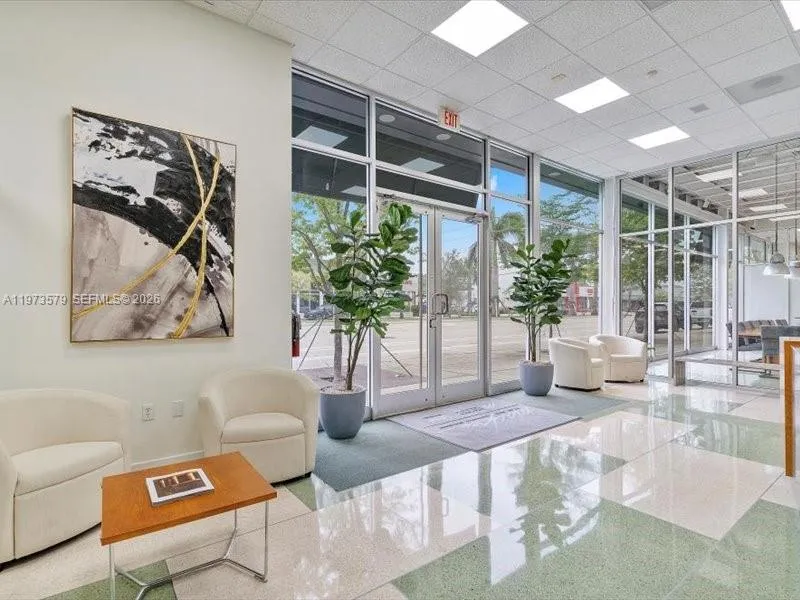 2404 Hollywood Blvd, Hollywood, Florida 33020, Hollywood, Florida 33020, ,Commercial Lease,For Rent,2404 Hollywood Blvd, Hollywood, Florida 33020,A11973579