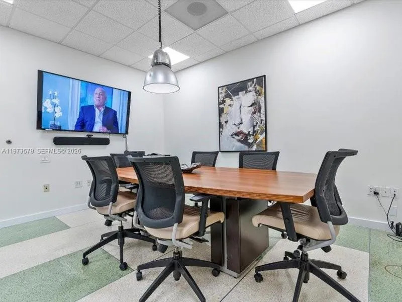 2404 Hollywood Blvd, Hollywood, Florida 33020, Hollywood, Florida 33020, ,Commercial Lease,For Rent,2404 Hollywood Blvd, Hollywood, Florida 33020,A11973579