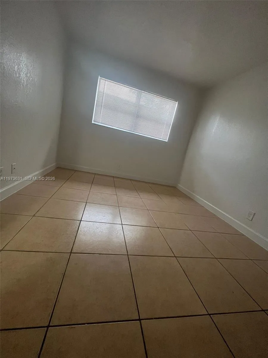 921 Nw 2nd Ave 2, Fort Lauderdale, Florida 33311, Fort Lauderdale, Florida 33311, 2 Bedrooms Bedrooms, ,1 BathroomBathrooms,Residential Lease,For Rent,921 Nw 2nd Ave 2, Fort Lauderdale, Florida 33311,A11973631