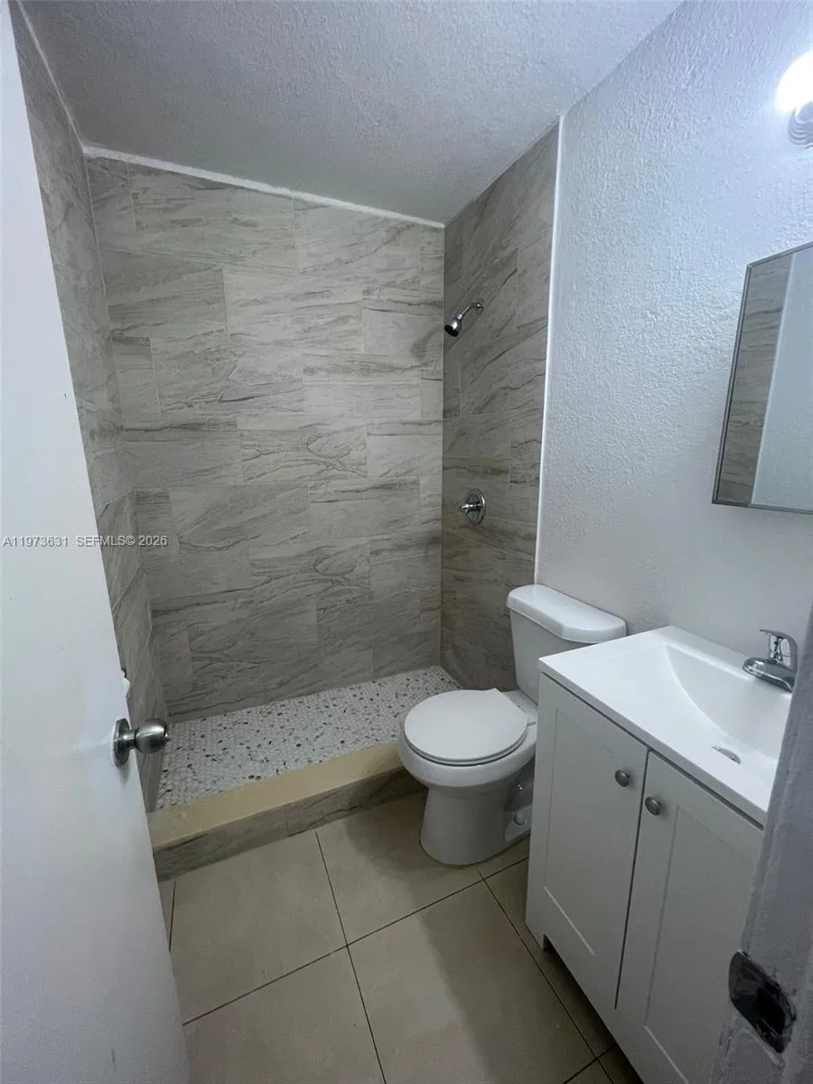 921 Nw 2nd Ave 2, Fort Lauderdale, Florida 33311, Fort Lauderdale, Florida 33311, 2 Bedrooms Bedrooms, ,1 BathroomBathrooms,Residential Lease,For Rent,921 Nw 2nd Ave 2, Fort Lauderdale, Florida 33311,A11973631