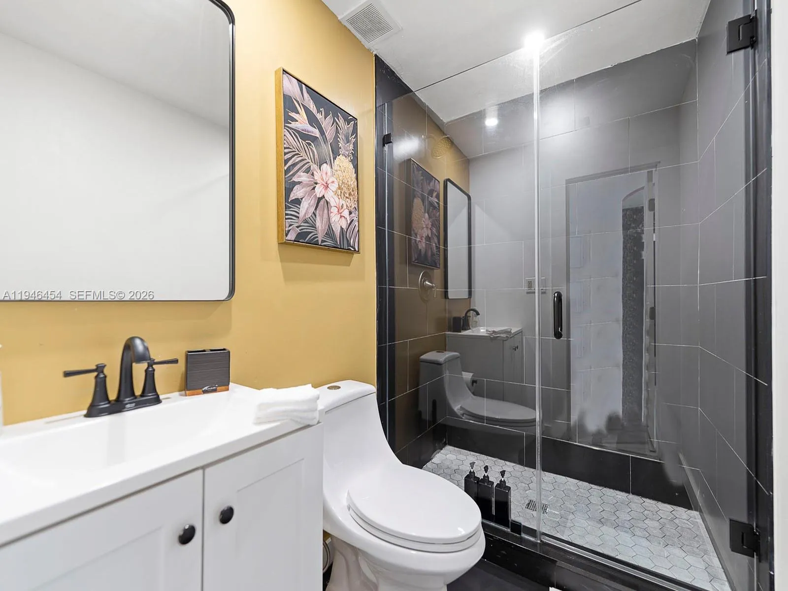 1845 Sw 9th St, Miami, Florida 33135, Miami, Florida 33135, ,Residential Income,For Sale,1845 Sw 9th St, Miami, Florida 33135,A11946454