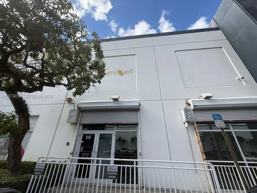 7620 Nw 25th St, Miami, Florida 33122, Miami, Florida 33122, ,Commercial Sale,For Sale,7620 Nw 25th St, Miami, Florida 33122,A11973653 7620 Nw 25th St, Miami, Florida 33122, Miami, Florida 33122, ,Commercial Sale,For Sale,7620 Nw 25th St, Miami, Florida 33122,A11973653