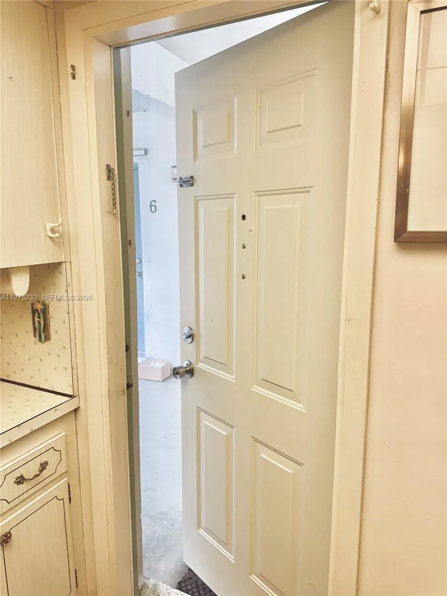 3500 Harrison St 7, Hollywood, Florida 33021, Hollywood, Florida 33021, 2 Bedrooms Bedrooms, ,1 BathroomBathrooms,Residential,For Sale,3500 Harrison St 7, Hollywood, Florida 33021,A11973233