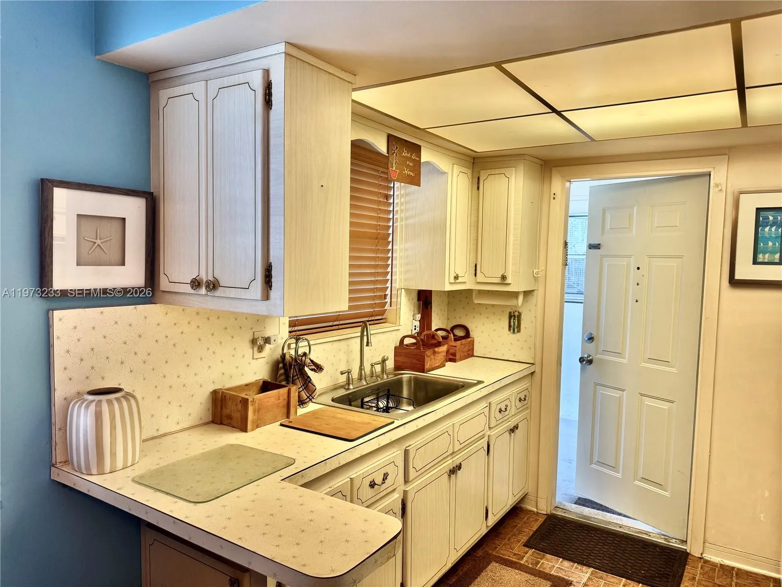 3500 Harrison St 7, Hollywood, Florida 33021, Hollywood, Florida 33021, 2 Bedrooms Bedrooms, ,1 BathroomBathrooms,Residential,For Sale,3500 Harrison St 7, Hollywood, Florida 33021,A11973233