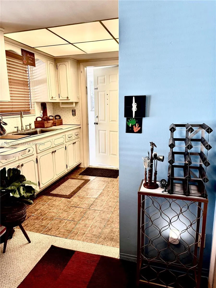 3500 Harrison St 7, Hollywood, Florida 33021, Hollywood, Florida 33021, 2 Bedrooms Bedrooms, ,1 BathroomBathrooms,Residential,For Sale,3500 Harrison St 7, Hollywood, Florida 33021,A11973233