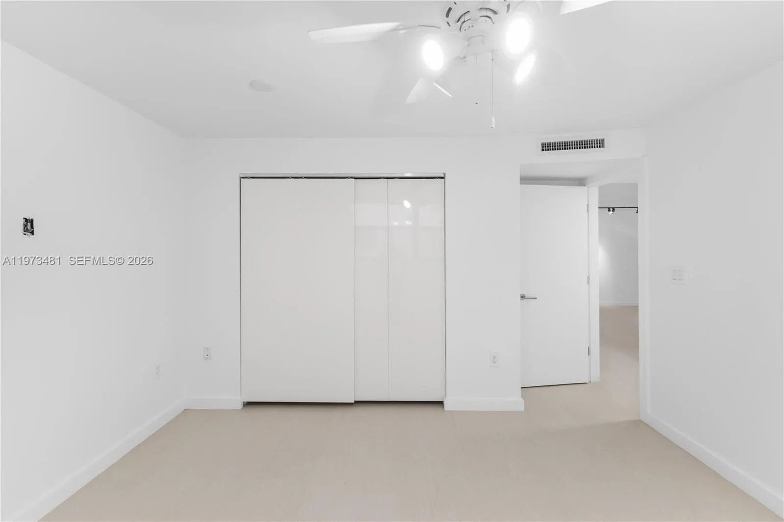 101 Ocean Lane Dr 1012, Key Biscayne, Florida 3314, Key Biscayne, Florida 33149, 3 Bedrooms Bedrooms, ,2 BathroomsBathrooms,Residential Lease,For Rent,101 Ocean Lane Dr 1012, Key Biscayne, Florida 3314,A11973481