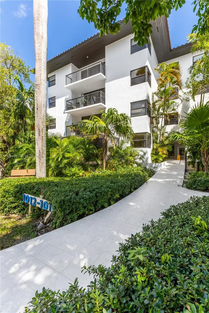 101 Ocean Lane Dr 1012, Key Biscayne, Florida 3314, Key Biscayne, Florida 33149, 3 Bedrooms Bedrooms, ,2 BathroomsBathrooms,Residential Lease,For Rent,101 Ocean Lane Dr 1012, Key Biscayne, Florida 3314,A11973481