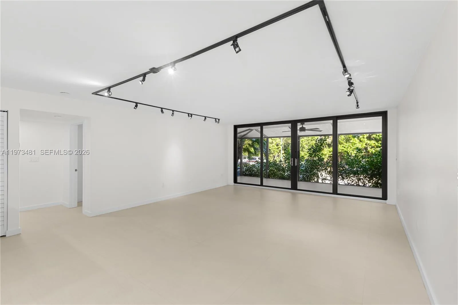 101 Ocean Lane Dr 1012, Key Biscayne, Florida 3314, Key Biscayne, Florida 33149, 3 Bedrooms Bedrooms, ,2 BathroomsBathrooms,Residential Lease,For Rent,101 Ocean Lane Dr 1012, Key Biscayne, Florida 3314,A11973481