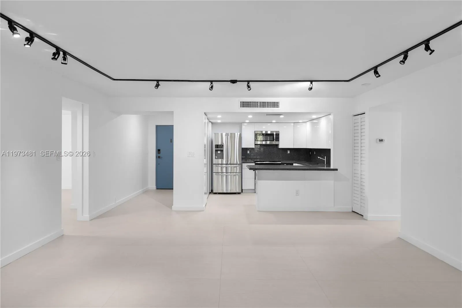 101 Ocean Lane Dr 1012, Key Biscayne, Florida 3314, Key Biscayne, Florida 33149, 3 Bedrooms Bedrooms, ,2 BathroomsBathrooms,Residential Lease,For Rent,101 Ocean Lane Dr 1012, Key Biscayne, Florida 3314,A11973481