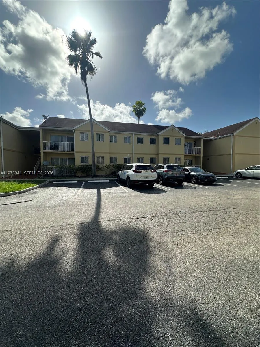 13810 Sw 112th St 110, Miami, Florida 33186, Miami, Florida 33186, 2 Bedrooms Bedrooms, ,2 BathroomsBathrooms,Residential Lease,For Rent,13810 Sw 112th St 110, Miami, Florida 33186,A11973041