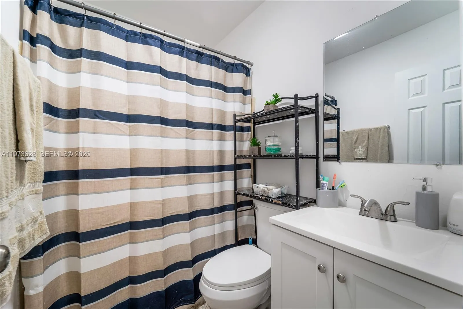 2020 Sw 127th Ct, Miami, Florida 33175, Miami, Florida 33175, 3 Bedrooms Bedrooms, ,1 BathroomBathrooms,Residential,For Sale,2020 Sw 127th Ct, Miami, Florida 33175,A11973628