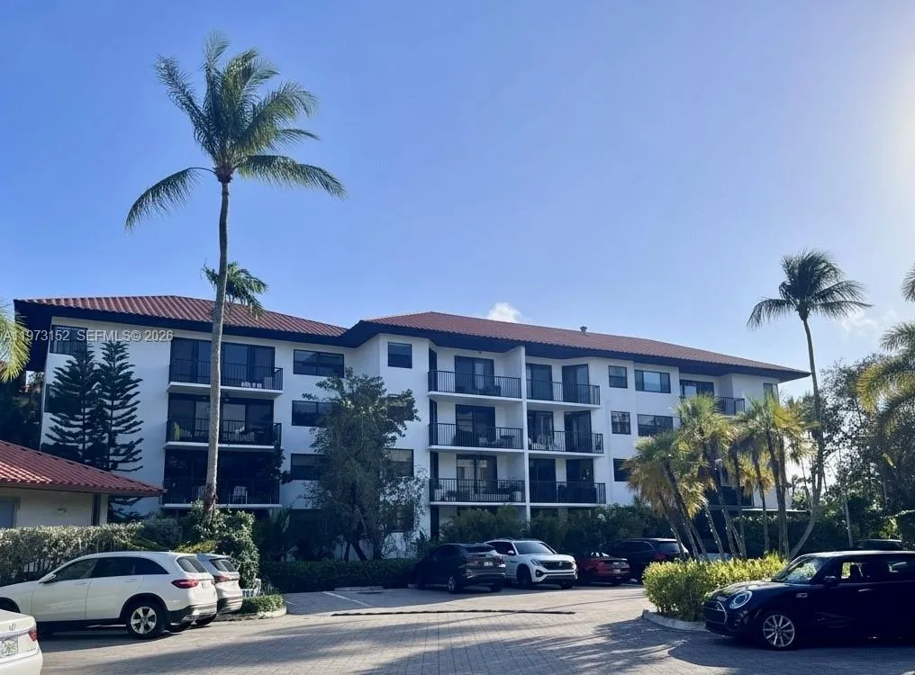 55 Ocean Lane Dr 1035, Key Biscayne, Florida 33149, Key Biscayne, Florida 33149, 3 Bedrooms Bedrooms, ,2 BathroomsBathrooms,Residential Lease,For Rent,55 Ocean Lane Dr 1035, Key Biscayne, Florida 33149,A11973152
