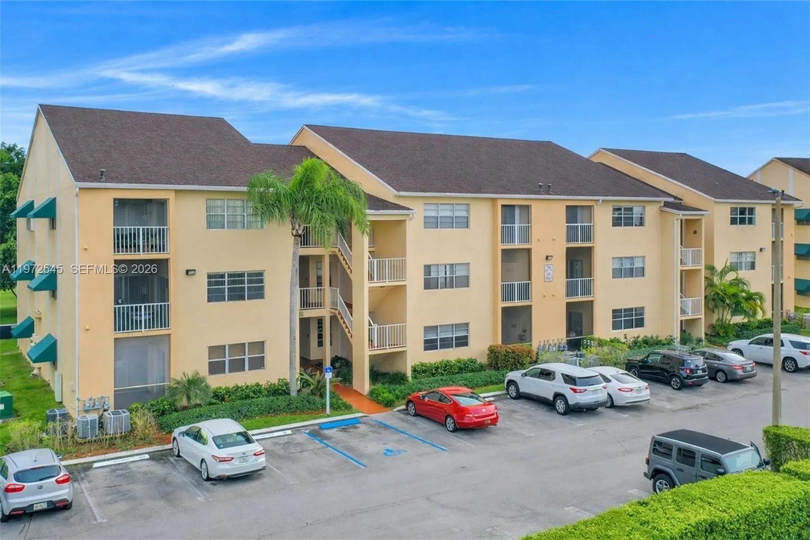 15285 Sw 107th Ln 201, Miami, Florida 33196, Miami, Florida 33196, 2 Bedrooms Bedrooms, ,2 BathroomsBathrooms,Residential,For Sale,15285 Sw 107th Ln 201, Miami, Florida 33196,A11972545