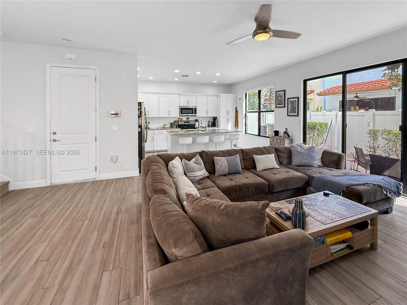 135 Nw 209th Trl, Pembroke Pines, Florida 33029, Pembroke Pines, Florida 33029, 3 Bedrooms Bedrooms, ,2 BathroomsBathrooms,Residential,For Sale,135 Nw 209th Trl, Pembroke Pines, Florida 33029,A11973427
