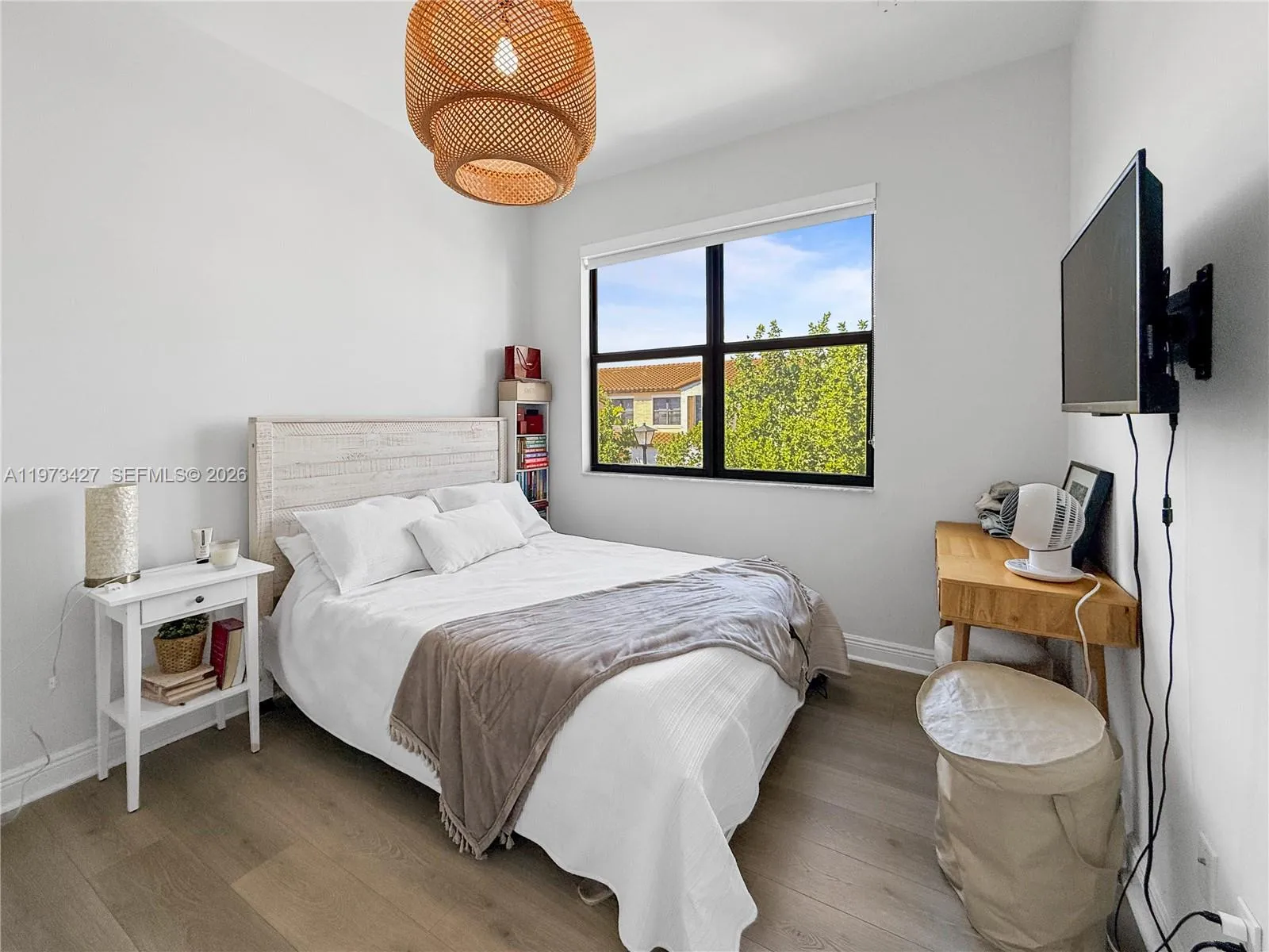 135 Nw 209th Trl, Pembroke Pines, Florida 33029, Pembroke Pines, Florida 33029, 3 Bedrooms Bedrooms, ,2 BathroomsBathrooms,Residential,For Sale,135 Nw 209th Trl, Pembroke Pines, Florida 33029,A11973427