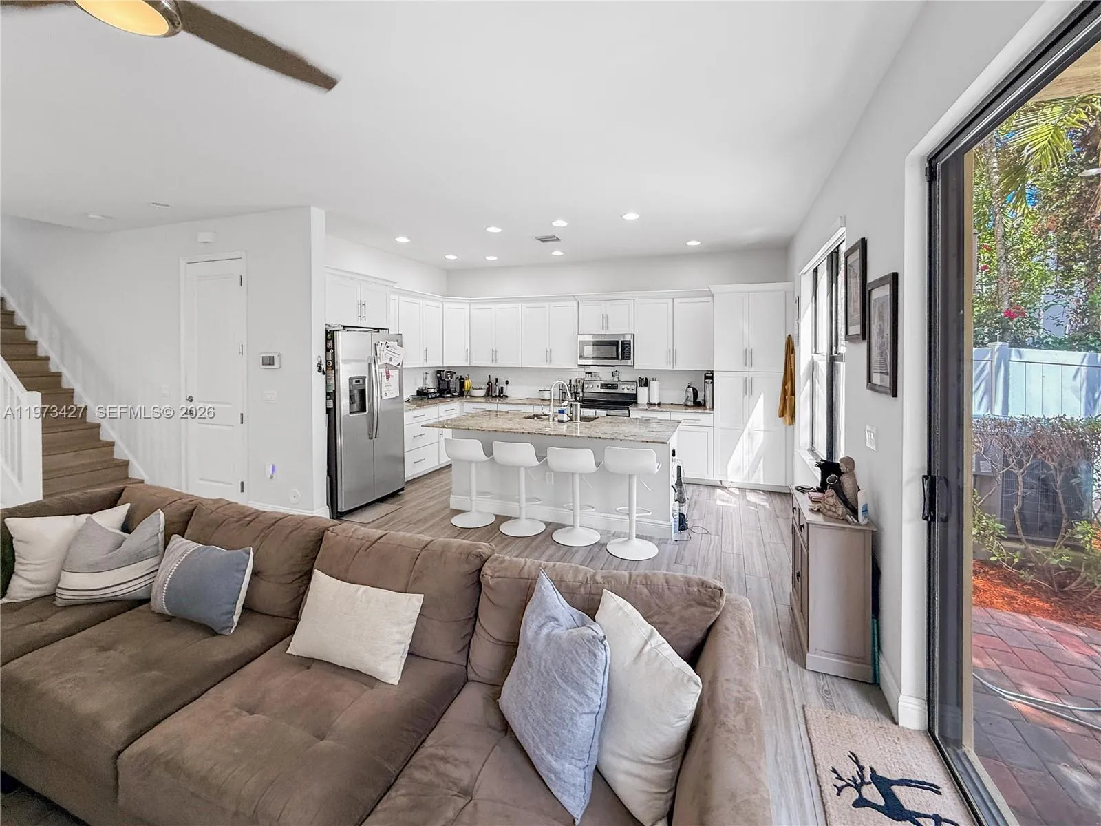 135 Nw 209th Trl, Pembroke Pines, Florida 33029, Pembroke Pines, Florida 33029, 3 Bedrooms Bedrooms, ,2 BathroomsBathrooms,Residential,For Sale,135 Nw 209th Trl, Pembroke Pines, Florida 33029,A11973427