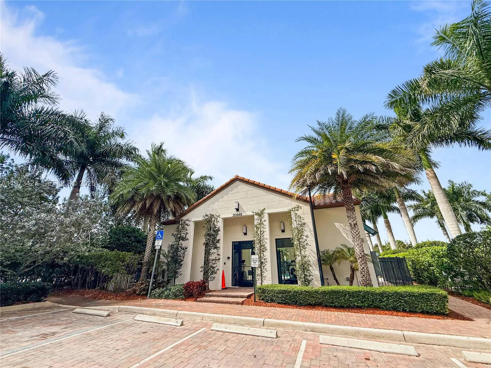 135 Nw 209th Trl, Pembroke Pines, Florida 33029, Pembroke Pines, Florida 33029, 3 Bedrooms Bedrooms, ,2 BathroomsBathrooms,Residential,For Sale,135 Nw 209th Trl, Pembroke Pines, Florida 33029,A11973427