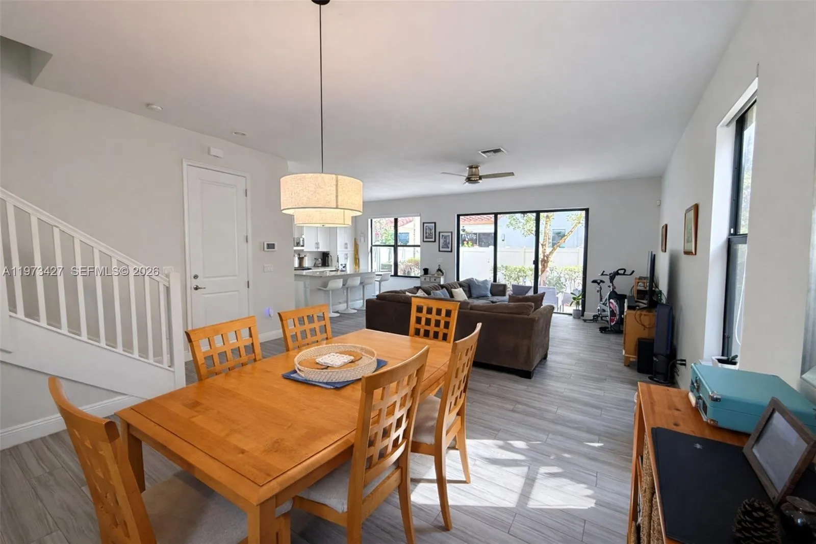 135 Nw 209th Trl, Pembroke Pines, Florida 33029, Pembroke Pines, Florida 33029, 3 Bedrooms Bedrooms, ,2 BathroomsBathrooms,Residential,For Sale,135 Nw 209th Trl, Pembroke Pines, Florida 33029,A11973427