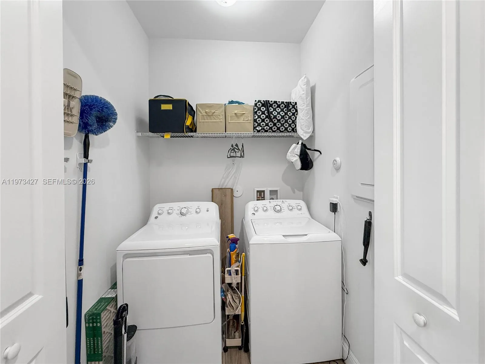 135 Nw 209th Trl, Pembroke Pines, Florida 33029, Pembroke Pines, Florida 33029, 3 Bedrooms Bedrooms, ,2 BathroomsBathrooms,Residential,For Sale,135 Nw 209th Trl, Pembroke Pines, Florida 33029,A11973427