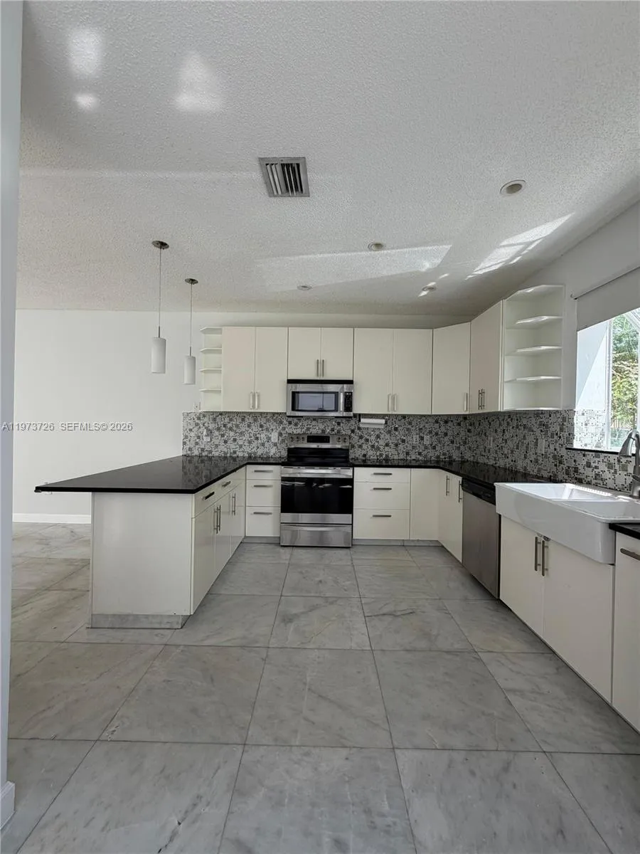 1534 Weeping Willow Way 1534, Hollywood, Florida 3, Hollywood, Florida 33019, 3 Bedrooms Bedrooms, ,3 BathroomsBathrooms,Residential Lease,For Rent,1534 Weeping Willow Way 1534, Hollywood, Florida 3,A11973726