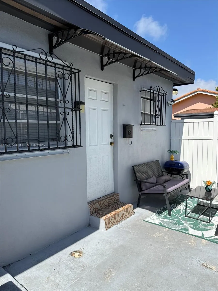Miami, Florida 33134, 3 Bedrooms Bedrooms, ,2 BathroomsBathrooms,Residential,For Sale,A11973220