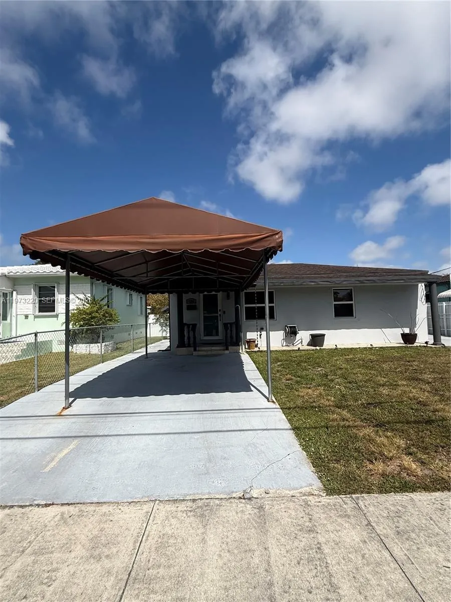 Miami, Florida 33134, 3 Bedrooms Bedrooms, ,2 BathroomsBathrooms,Residential,For Sale,A11973220