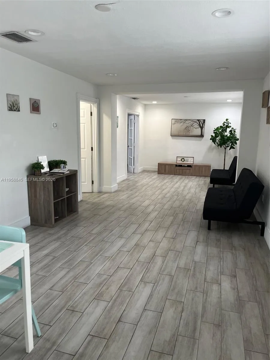3008 Nw 13th St, Miami, Florida 33125, Miami, Florida 33125, ,Residential Income,For Sale,3008 Nw 13th St, Miami, Florida 33125,A11958845