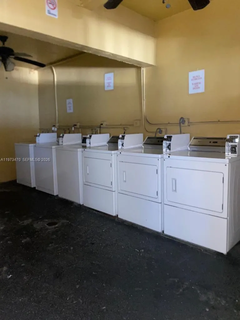 1975 Ne 135th St 2d, North Miami, Florida 33181, North Miami, Florida 33181, 1 Bedroom Bedrooms, ,1 BathroomBathrooms,Residential Lease,For Rent,1975 Ne 135th St 2d, North Miami, Florida 33181,A11973470