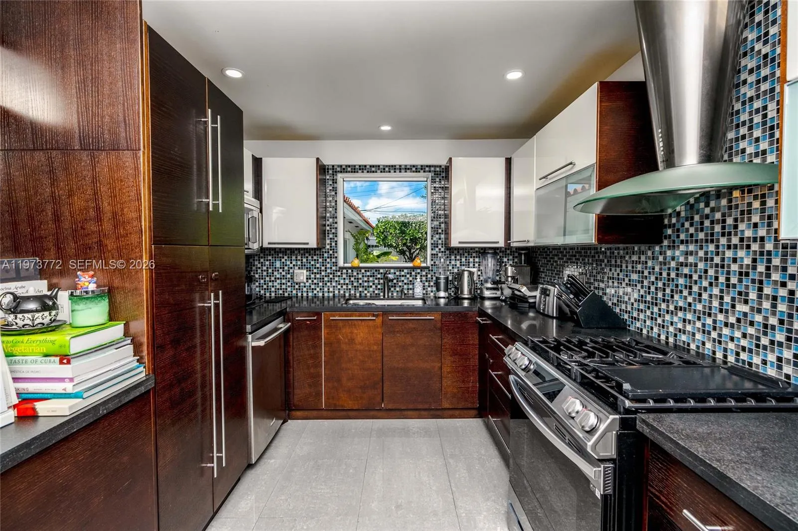 1360 Sw 16th St, Miami, Florida 33145, Miami, Florida 33145, 3 Bedrooms Bedrooms, ,1 BathroomBathrooms,Residential,For Sale,1360 Sw 16th St, Miami, Florida 33145,A11973772