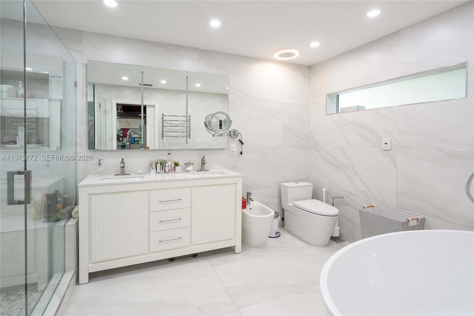 1360 Sw 16th St, Miami, Florida 33145, Miami, Florida 33145, 3 Bedrooms Bedrooms, ,1 BathroomBathrooms,Residential,For Sale,1360 Sw 16th St, Miami, Florida 33145,A11973772