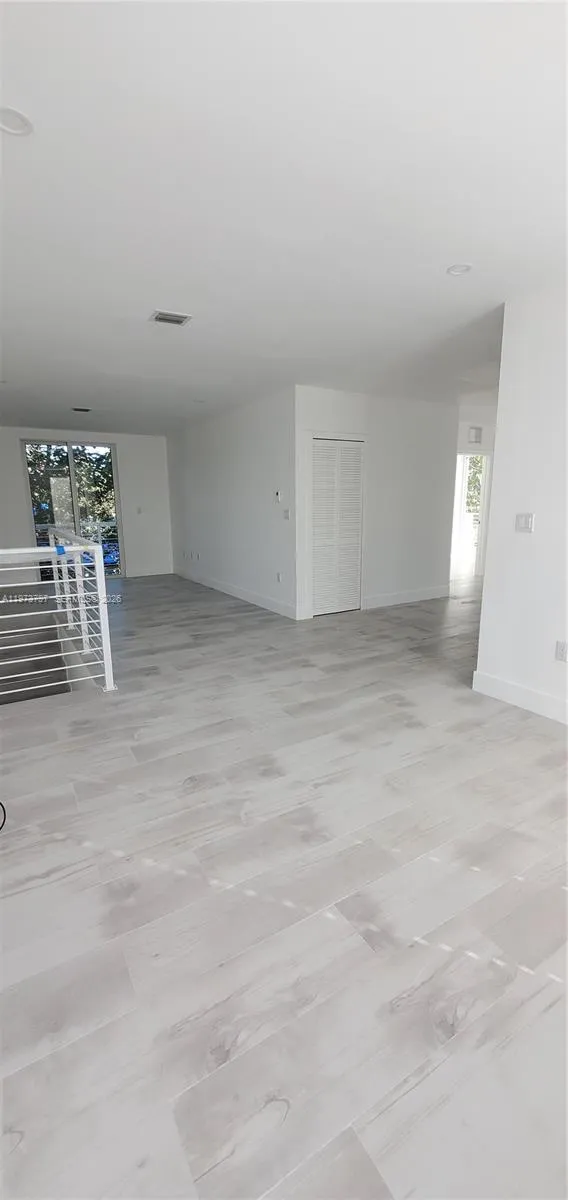 3787 Thomas Ave, Miami, Florida 33133, Miami, Florida 33133, 5 Bedrooms Bedrooms, ,4 BathroomsBathrooms,Residential Lease,For Rent,3787 Thomas Ave, Miami, Florida 33133,A11973797