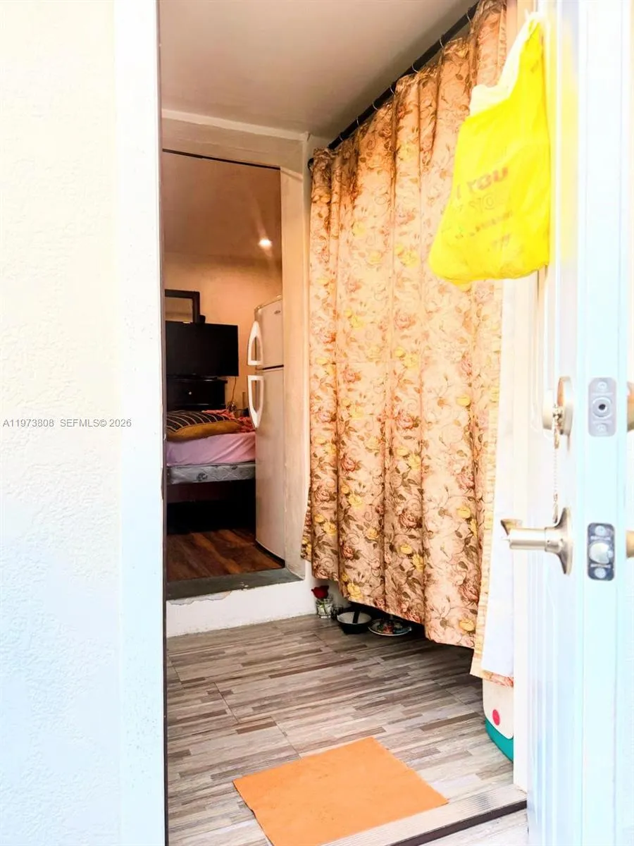 2281 Nw 81st Ter, Miami, Florida 33147, Miami, Florida 33147, 3 Bedrooms Bedrooms, ,3 BathroomsBathrooms,Residential,For Sale,2281 Nw 81st Ter, Miami, Florida 33147,A11973808