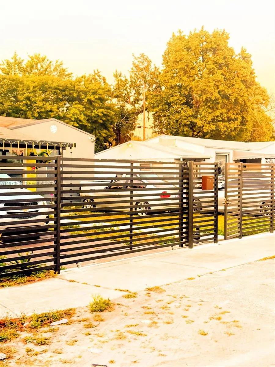 2281 Nw 81st Ter, Miami, Florida 33147, Miami, Florida 33147, 3 Bedrooms Bedrooms, ,3 BathroomsBathrooms,Residential,For Sale,2281 Nw 81st Ter, Miami, Florida 33147,A11973808