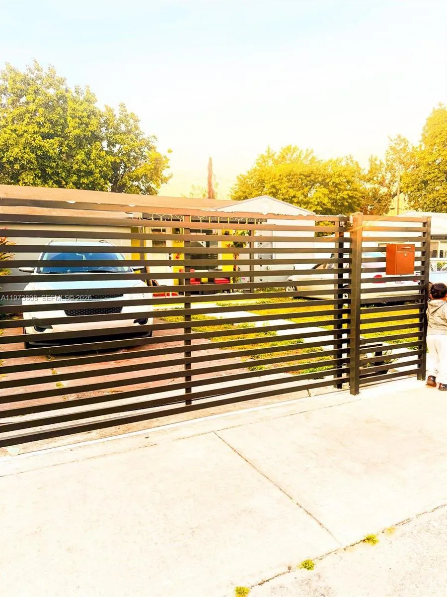 2281 Nw 81st Ter, Miami, Florida 33147, Miami, Florida 33147, 3 Bedrooms Bedrooms, ,3 BathroomsBathrooms,Residential,For Sale,2281 Nw 81st Ter, Miami, Florida 33147,A11973808