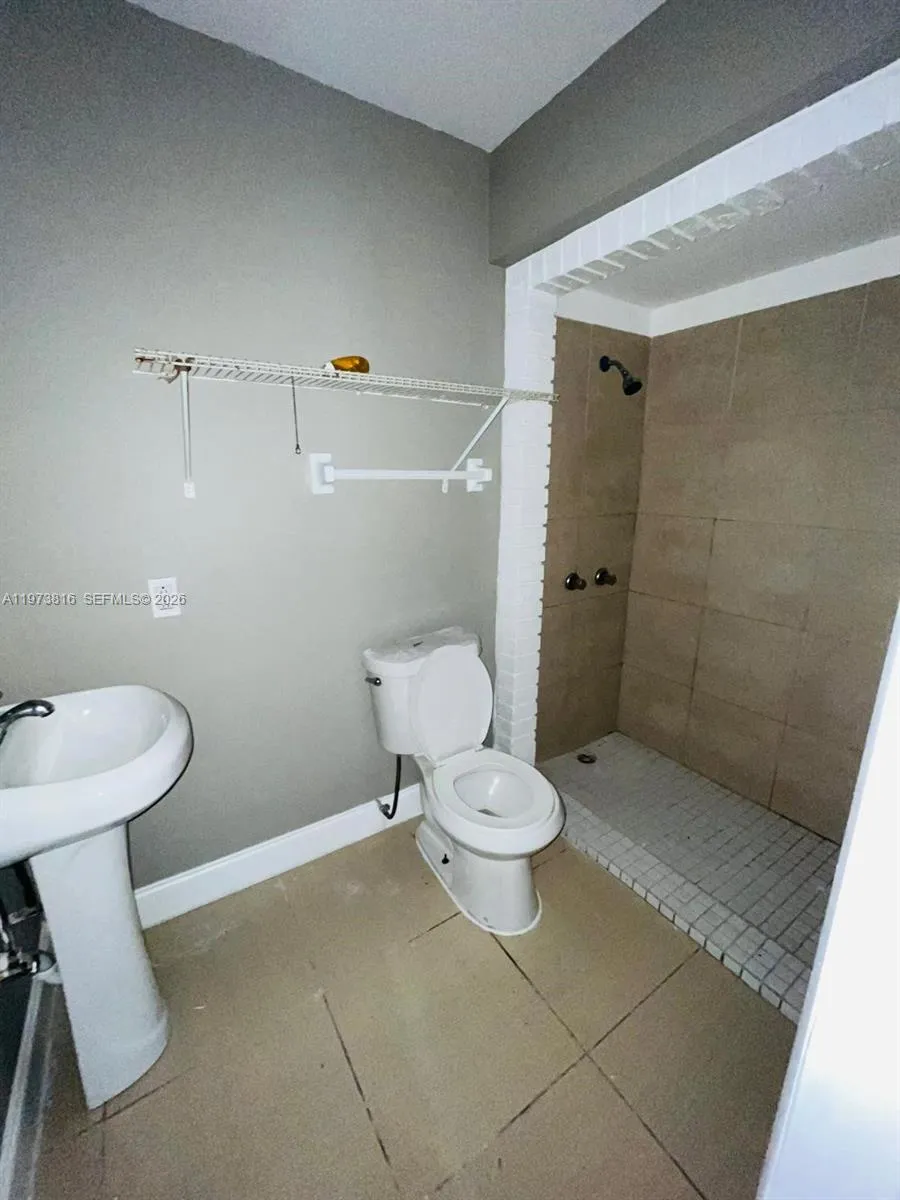 7701 Sw 10th Ct 3, North Lauderdale, Florida 33068, North Lauderdale, Florida 33068, 3 Bedrooms Bedrooms, ,2 BathroomsBathrooms,Residential Lease,For Rent,7701 Sw 10th Ct 3, North Lauderdale, Florida 33068,A11973816