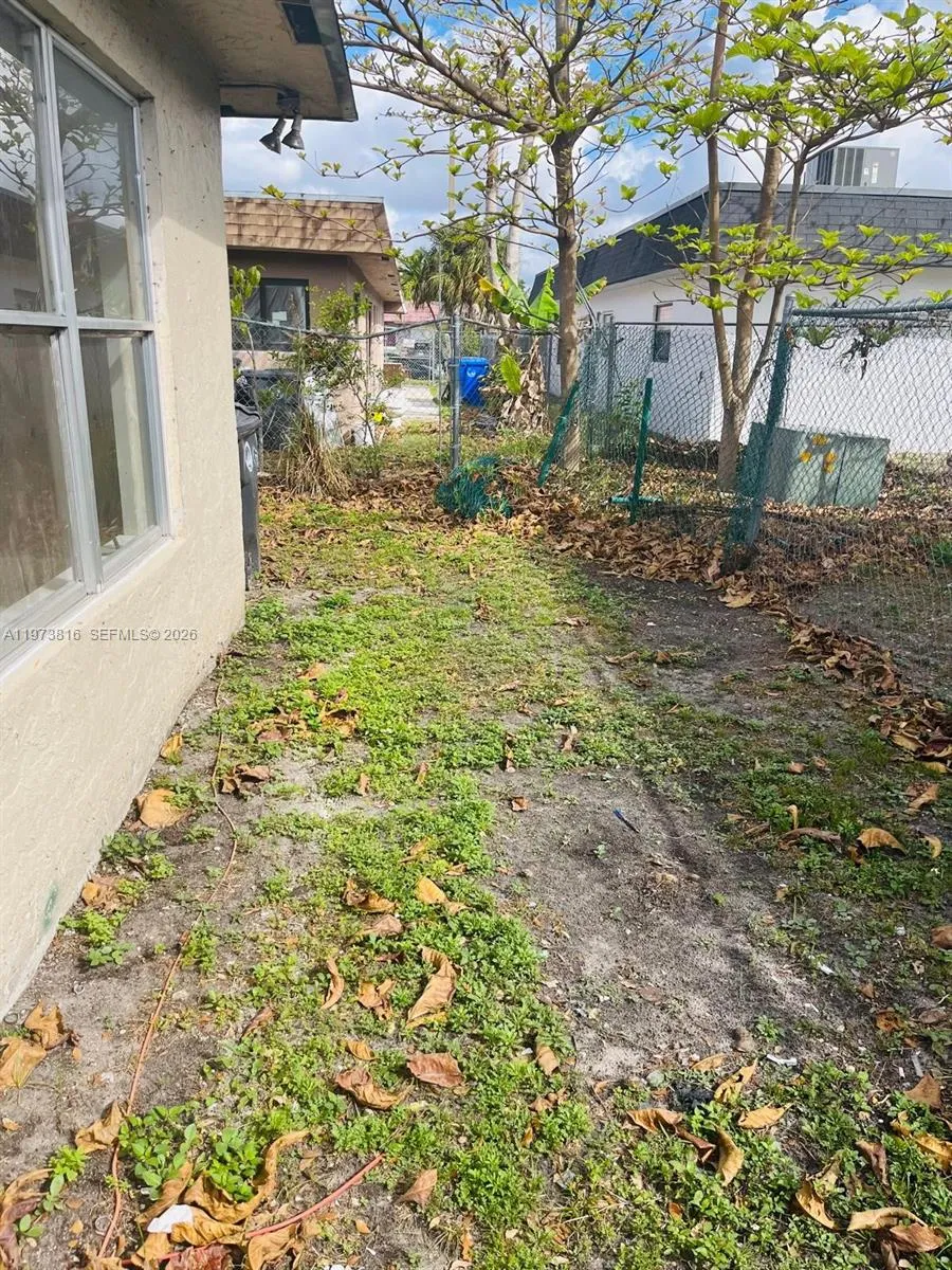 7701 Sw 10th Ct 3, North Lauderdale, Florida 33068, North Lauderdale, Florida 33068, 3 Bedrooms Bedrooms, ,2 BathroomsBathrooms,Residential Lease,For Rent,7701 Sw 10th Ct 3, North Lauderdale, Florida 33068,A11973816