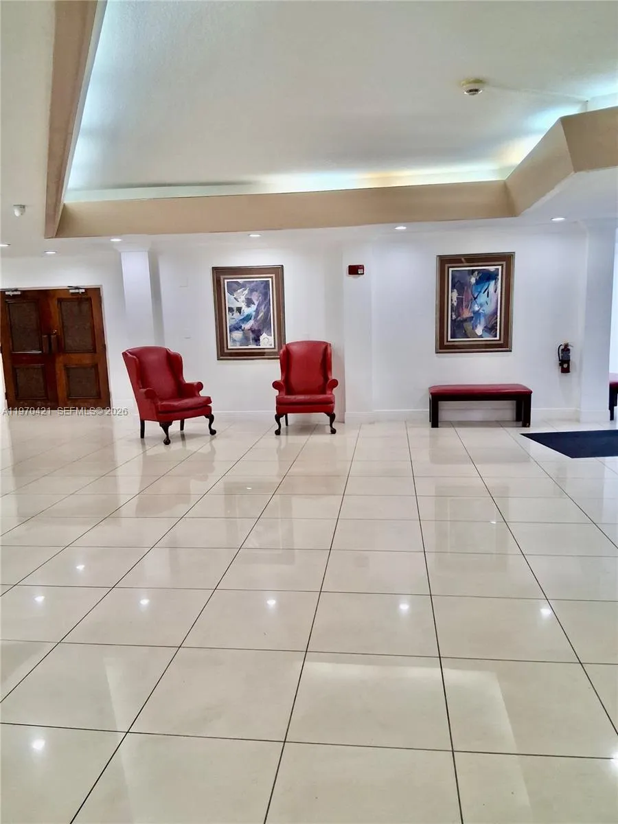 1300 Ne Miami Gardens Dr 320e, Miami, Florida 3317, Miami, Florida 33179, 2 Bedrooms Bedrooms, ,2 BathroomsBathrooms,Residential Lease,For Rent,1300 Ne Miami Gardens Dr 320e, Miami, Florida 3317,A11970421