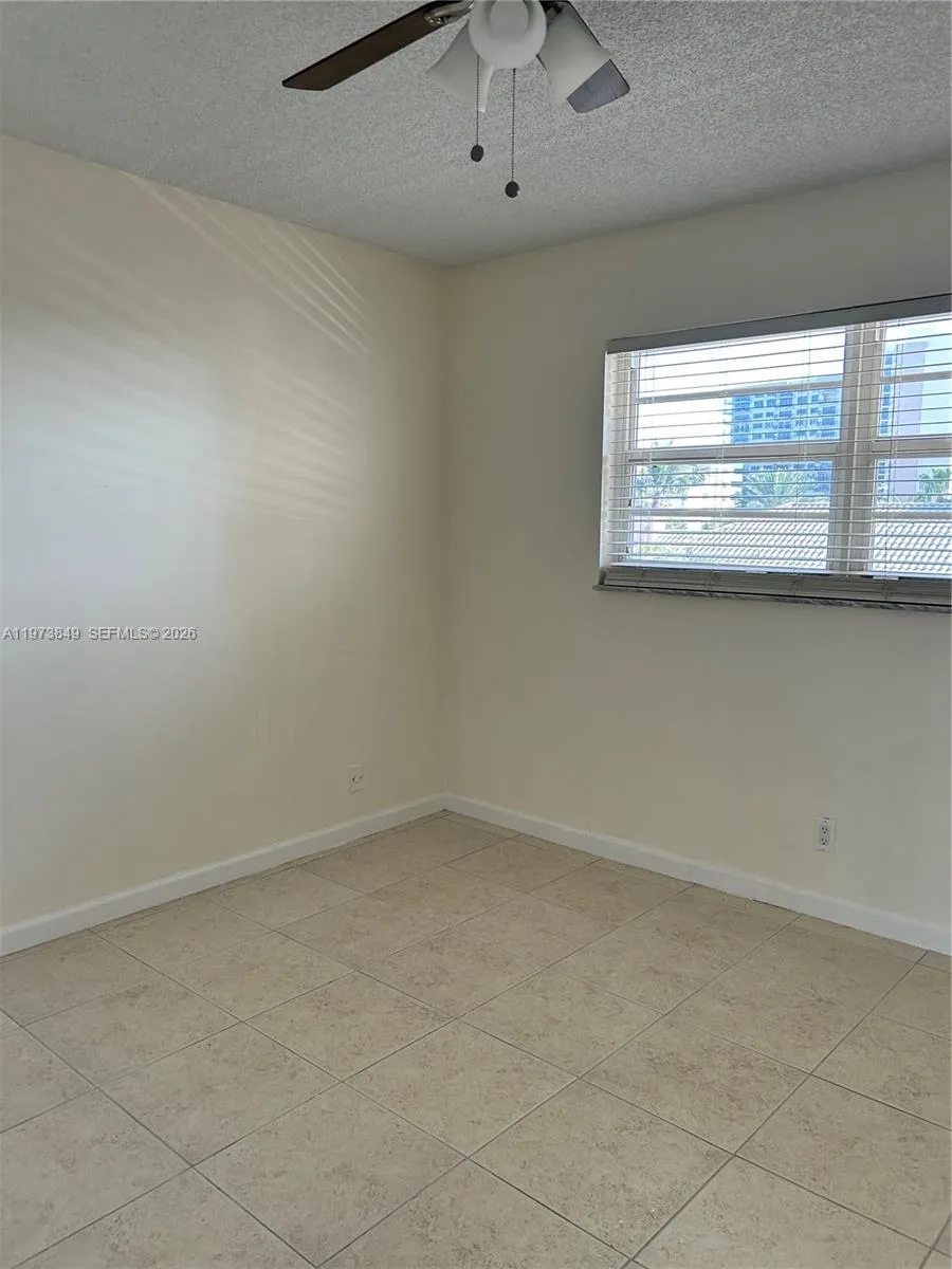 1541 S Ocean Blvd 415, Lauderdale By The Sea, Flor, Lauderdale By The Sea, Florida 33062, 2 Bedrooms Bedrooms, ,2 BathroomsBathrooms,Residential Lease,For Rent,1541 S Ocean Blvd 415, Lauderdale By The Sea, Flor,A11973849