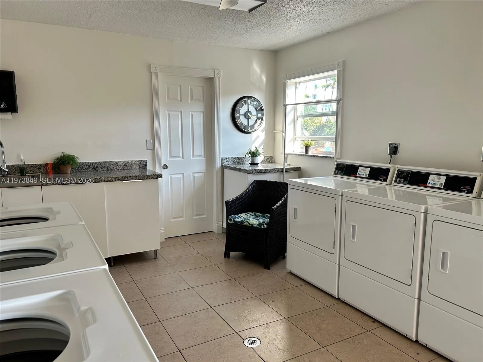 1541 S Ocean Blvd 415, Lauderdale By The Sea, Flor, Lauderdale By The Sea, Florida 33062, 2 Bedrooms Bedrooms, ,2 BathroomsBathrooms,Residential Lease,For Rent,1541 S Ocean Blvd 415, Lauderdale By The Sea, Flor,A11973849