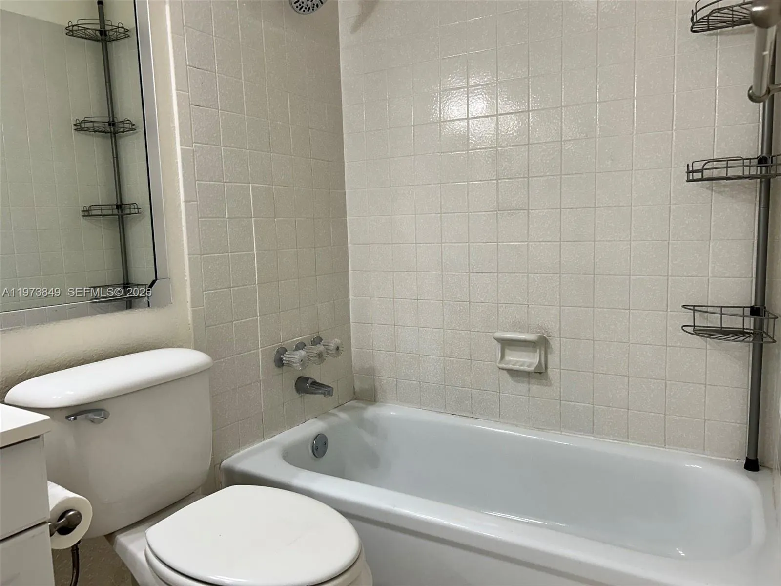 1541 S Ocean Blvd 415, Lauderdale By The Sea, Flor, Lauderdale By The Sea, Florida 33062, 2 Bedrooms Bedrooms, ,2 BathroomsBathrooms,Residential Lease,For Rent,1541 S Ocean Blvd 415, Lauderdale By The Sea, Flor,A11973849
