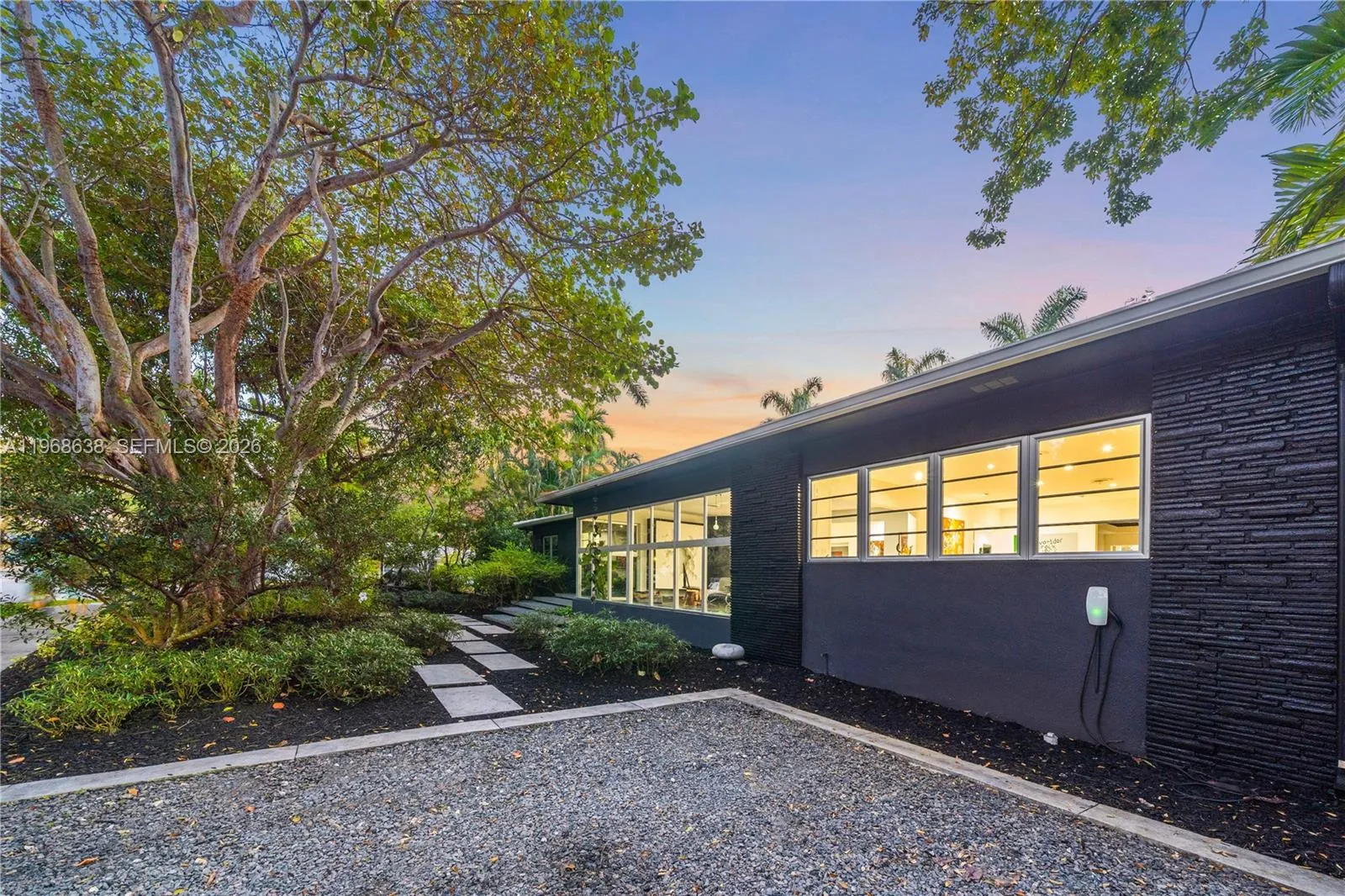 5600 N Bayshore Dr, Miami, Florida 33137, Miami, Florida 33137, 4 Bedrooms Bedrooms, ,3 BathroomsBathrooms,Residential,For Sale,5600 N Bayshore Dr, Miami, Florida 33137,A11968638