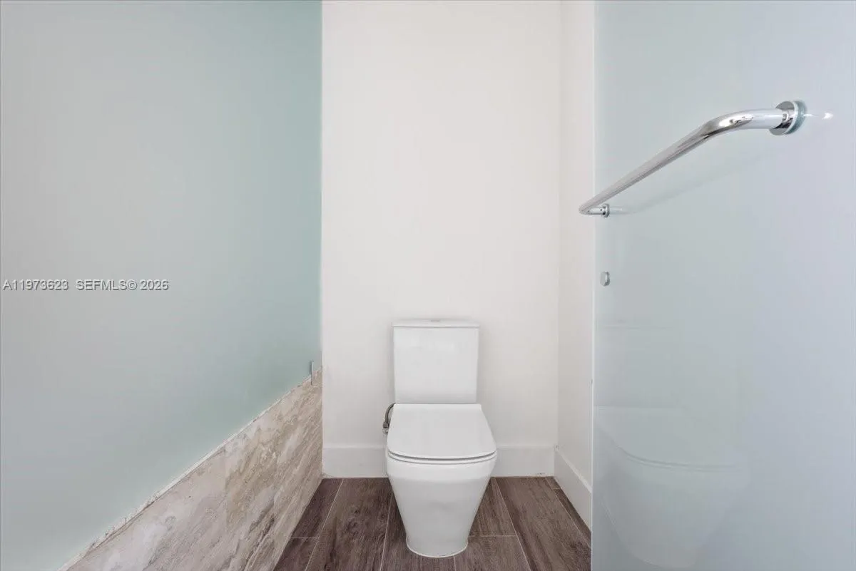 2900 Ne 7th Ave 3004, Miami, Florida 33137, Miami, Florida 33137, 2 Bedrooms Bedrooms, ,2 BathroomsBathrooms,Residential,For Sale,2900 Ne 7th Ave 3004, Miami, Florida 33137,A11973623